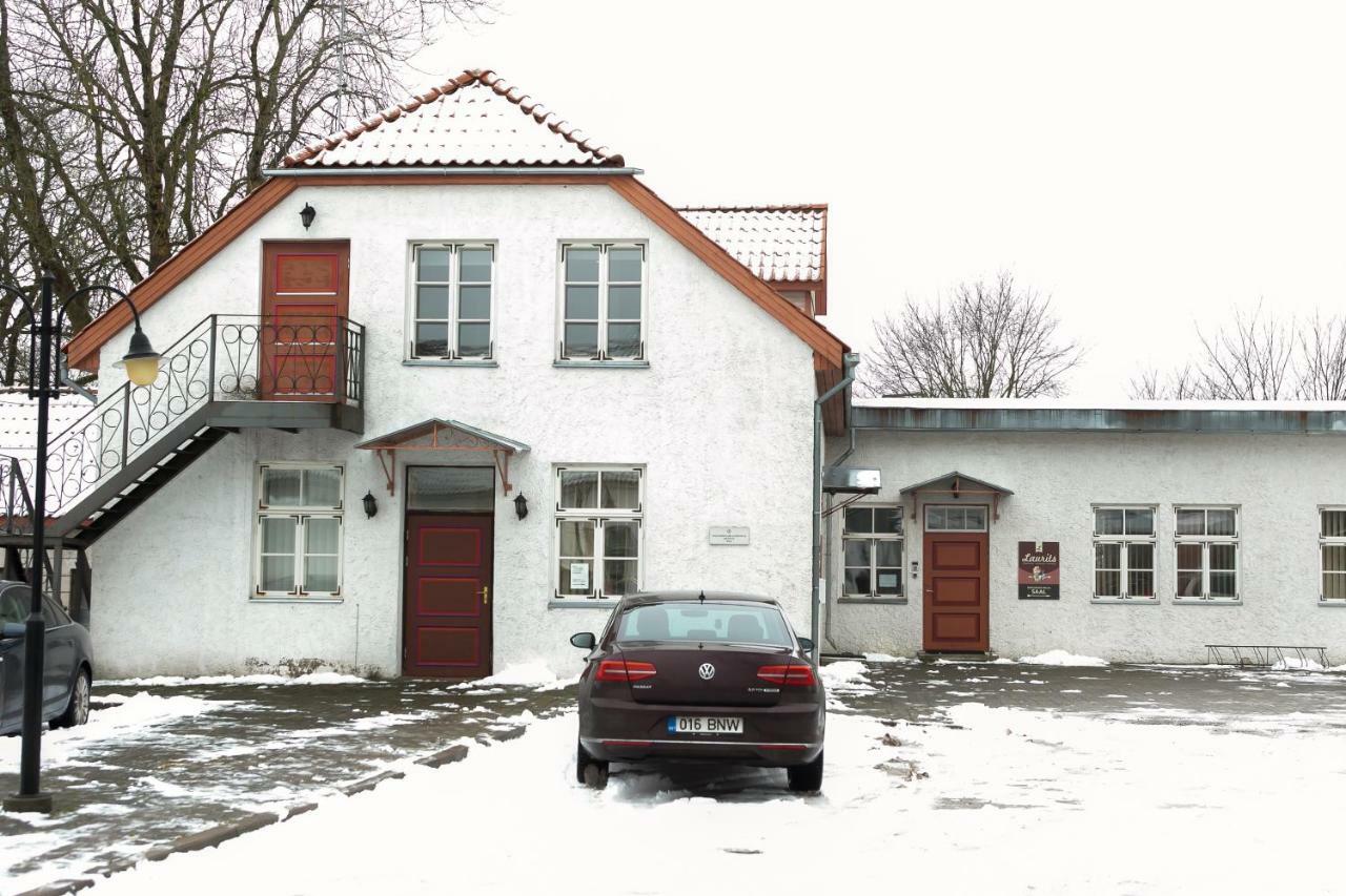 Guesthouse Laurits Kuressaare Buitenkant foto