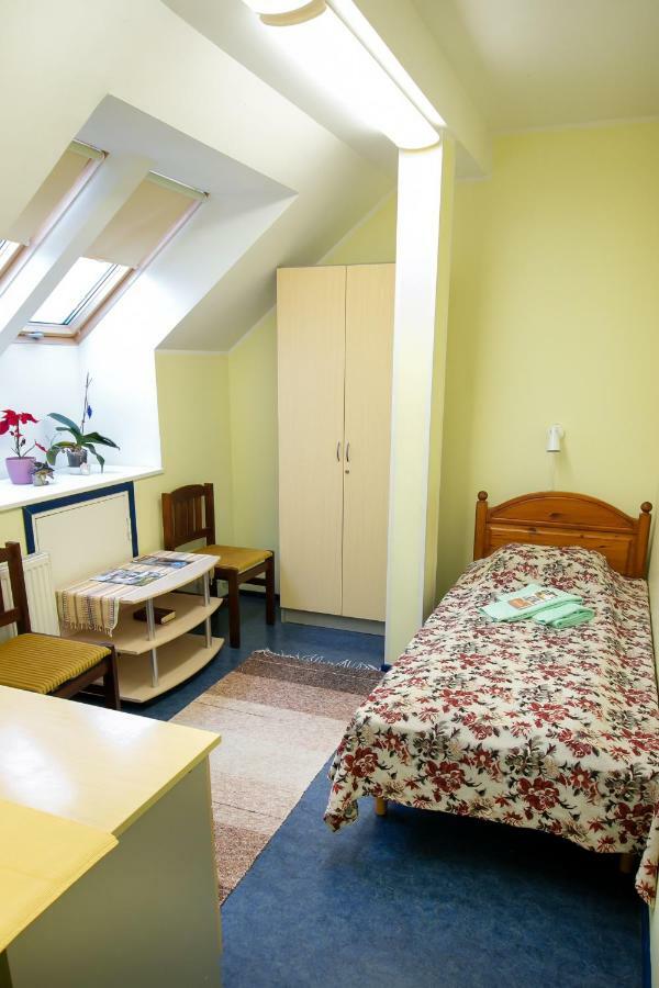 Guesthouse Laurits Kuressaare Buitenkant foto