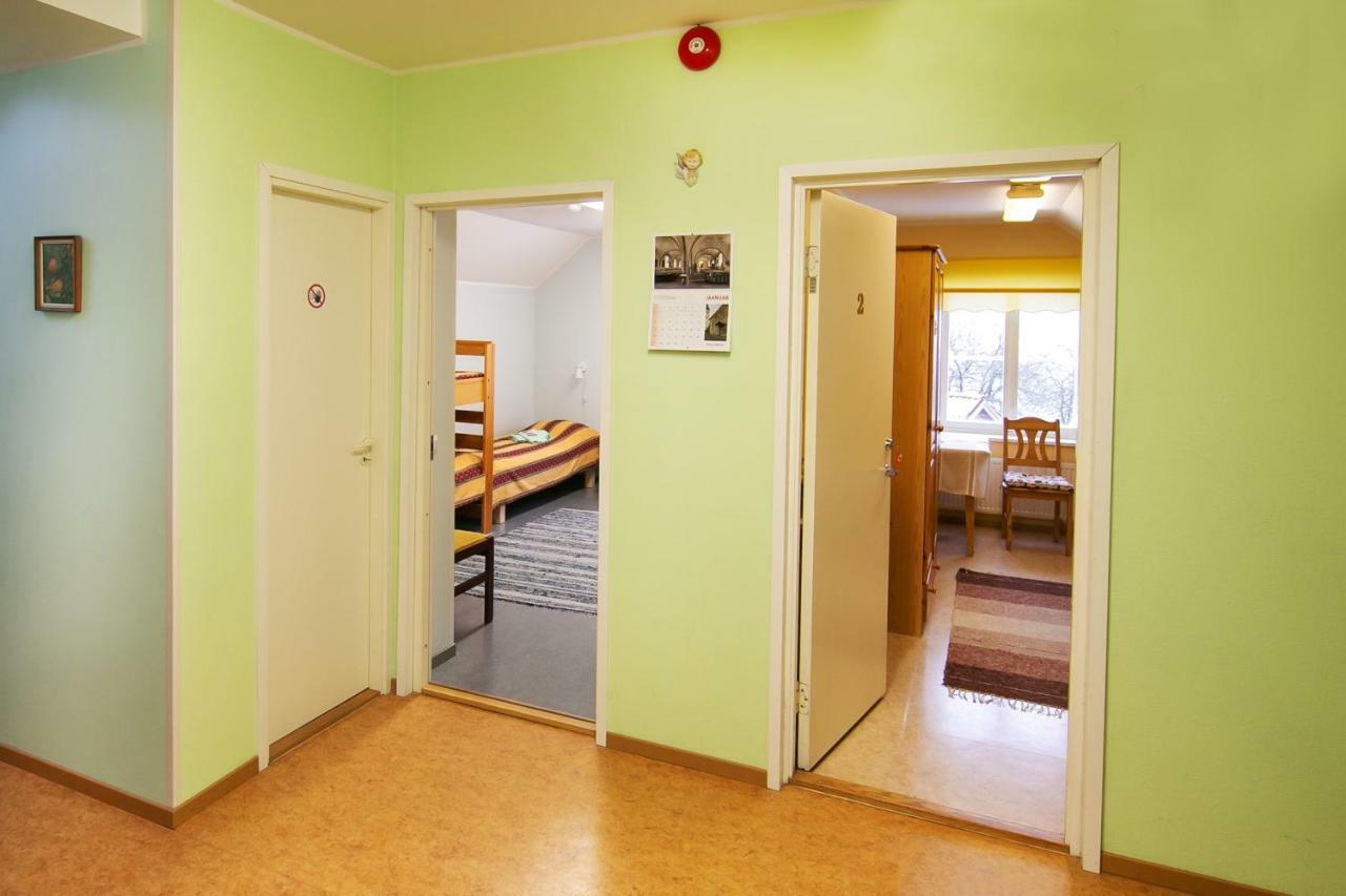 Guesthouse Laurits Kuressaare Buitenkant foto